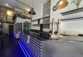 Soundproofed room with smoke release Soundproofed room with smoke release