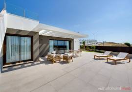 Detached villa in Mutxamel with sea views, private pool and solarium Detached villa in Mutxamel with sea views, private pool and solarium