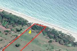 BEACHFRONT LAND FOR CONSTRUCTION PROJECT 