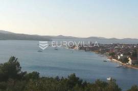 Šibenik area, Pirovac agricultural land for sale 18,572 m2, distance from the sea 80 m