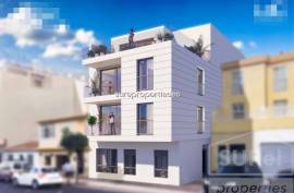 Commercial premises of 84 m2, brand new, located in the center of Caleta de Vélez (Málaga), next to the marina