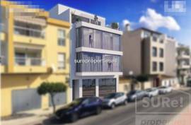 Commercial premises of 84 m2, brand new, located in the center of Caleta de Vélez (Málaga), next to the marina