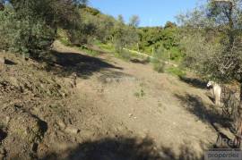Building plot of 400 m2 located in a residential area of Benamocarra (Málaga)