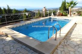 COMFORTABLE COUNTRY HOUSE of 269 m2, located on a hill just 4 km from the beach. PANORAMIC VIEW ON THE COAST