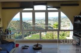 COMFORTABLE COUNTRY HOUSE of 269 m2, located on a hill just 4 km from the beach. PANORAMIC VIEW ON THE COAST