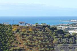 COMFORTABLE COUNTRY HOUSE of 269 m2, located on a hill just 4 km from the beach. PANORAMIC VIEW ON THE COAST