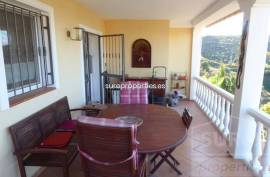 COMFORTABLE COUNTRY HOUSE of 269 m2, located on a hill just 4 km from the beach. PANORAMIC VIEW ON THE COAST