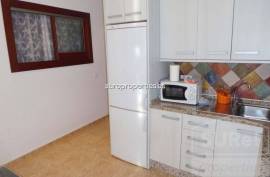 Property of 162 m2 located in the town of Algarrobo (Málaga) composed of 2 new apartments on the same floor (one with 2 bedrooms of 95 m2 approx., And the other with 1 bedroom of 67 m2 approx.)