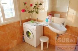 Property of 162 m2 located in the town of Algarrobo (Málaga) composed of 2 new apartments on the same floor (one with 2 bedrooms of 95 m2 approx., And the other with 1 bedroom of 67 m2 approx.)