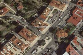 3 commercial premises located in the center of Torre del Mar, near the bus station.