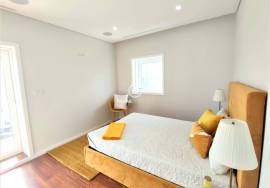 3 bedroom apartment in first line of sea fully refurbished and furnished