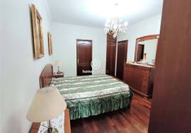3 bedroom apartment with excellent areas in the city center with closed garage