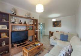 Apartment T2 +1 with garage 400m from the beach