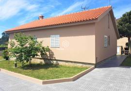 T3 Single Bedroom Villa in Esposende