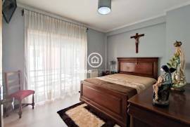 3 bedroom villa in the city center