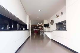 Luxury 4 bedroom villa