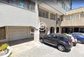 Large shop in the city center with 193m2