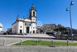 Plot of Land with 549m2 for construction of 4-front townhouse in Laúndos, Póvoa de Varzim