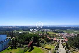 Plot of Land with 549m2 for construction of 4-front townhouse in Laúndos, Póvoa de Varzim