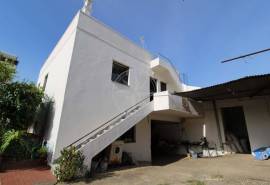 Investment opportunity – property with 900 m2 garden in Tavira centre