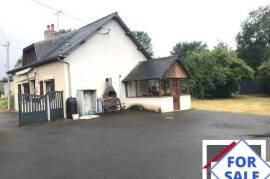 Detached Country House with Outbuilding