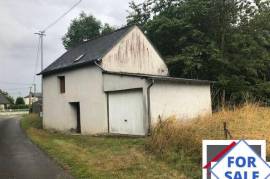 Detached Country House with Outbuilding