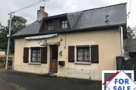 Detached Country House with Outbuilding