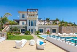 Seafront luxury 4 bedroom villa with pool, guesthouse, private beach, 5-star hotel service