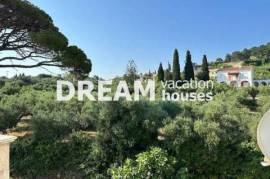 (Verkauf) Wohnung/Residenz Villa || Zakynthos (Zante)/Zante Chora - 600 m², 6 Schlafzimmer, 1.100.000€