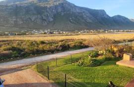 Excellent 5 Bed Villa For Sale in Bettys Bay Western Cape South