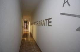 Commercial Office Unit For Sale in Johannesburg South