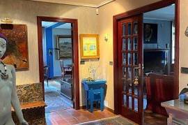 Luxury 5 Bed Villa For Sale in Santiago de Compostela