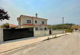 House 6 Bedrooms | New construction | Pool and Garden | Arneiros - Torres Vedras