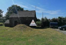 Detached Country House with Outbuilding