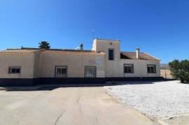 Stunning 4 bed Villa For Sale in Gea y Truyols Murcia