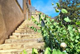 Charming Winegrowers House With 4 Bedrooms, Garage, Terrace, Courtyard, Annex And Pool