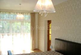 Detached house for rent in Jurmala, 200.00m2