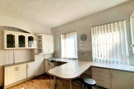 Detached house for sale in Riga, 450.00m2