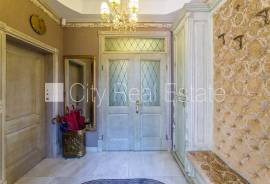 Detached house for sale in Jurmala, 365.00m2