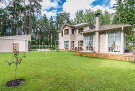 Detached house for sale in Jurmala, 365.00m2