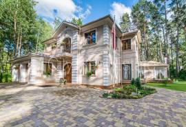 Detached house for sale in Jurmala, 365.00m2