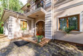 Detached house for sale in Jurmala, 365.00m2