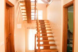 Detached house for sale in Riga district, 343.00m2