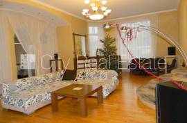 Detached house for sale in Riga, 340.00m2