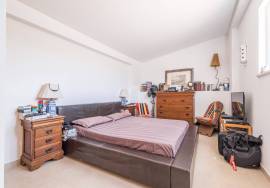 Renovated 3 bedroom country house in over 7,000 m2  plot. Near Moncarapacho. Renovated 3 bedroom country house in over 7,000 m2  plot. Near Moncarapacho.