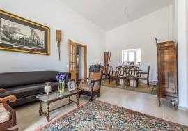 Renovated 3 bedroom country house in over 7,000 m2  plot. Near Moncarapacho. Renovated 3 bedroom country house in over 7,000 m2  plot. Near Moncarapacho.