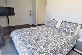 Villa V3+1 for sale - Vale Garrão