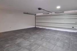 Villa V3+1 for sale - Vale Garrão