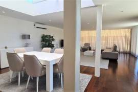 Villa V3+1 for sale - Vale Garrão