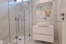 Villa V3+1 for sale - Vale Garrão